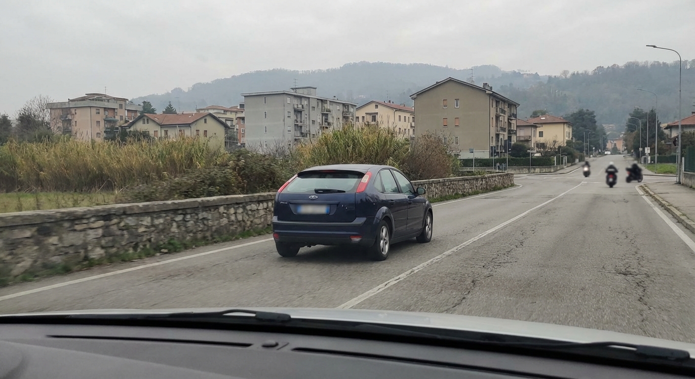 En caso de emitir un aviso y no recibir respuesta por parte del conductor, ¿qué acciones lleva a cabo el sistema ADAS “Mantenimiento de carril o LKS”?