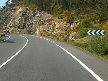 Si conduce un camión de más de 3,5t MMA por este tramo de vía, la distancia de seguridad que mantendrá con el vehículo que le precede será...