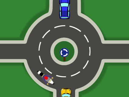 El conductor del ciclomotor, ¿debe ceder el paso al turismo amarillo?