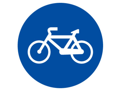 ¿Podemos usar el camino a cuya entrada está situada esta señal?