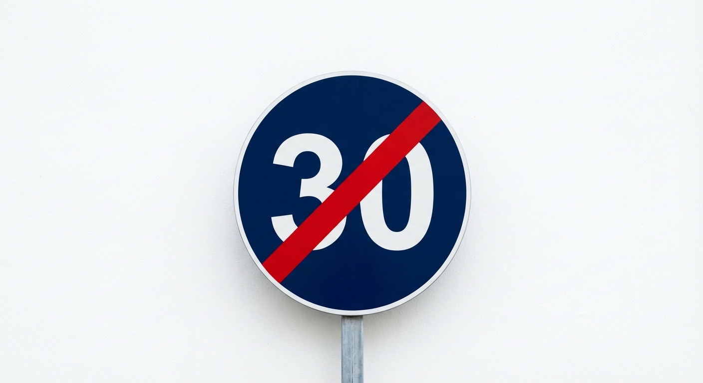 Al observar esta señalización vertical en la vía, ¿qué información recibe el conductor en ese punto?